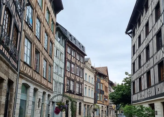 Apartment Centre-ville Le Nid D'amour Jacuzzi Rouen